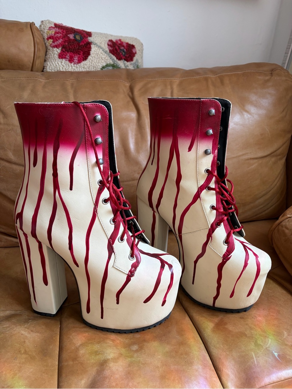 dolls kill scream queen bloody platform boots size 10 rare halloween